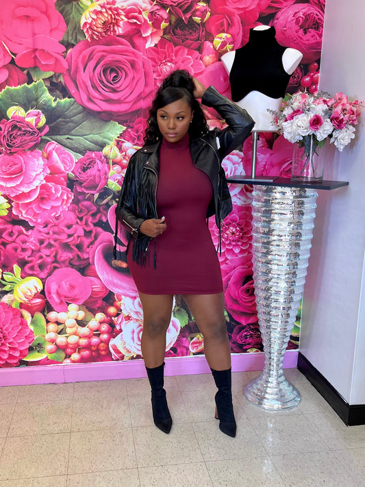 Feeling Me Yet Dress (Burgundy)