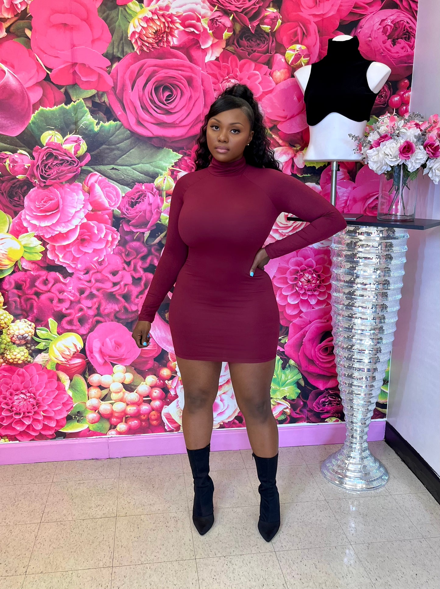 Feeling Me Yet Dress (Burgundy)