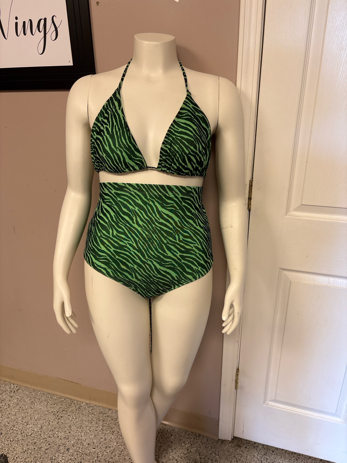 Emerald Temptation 3Piece (Curvy)