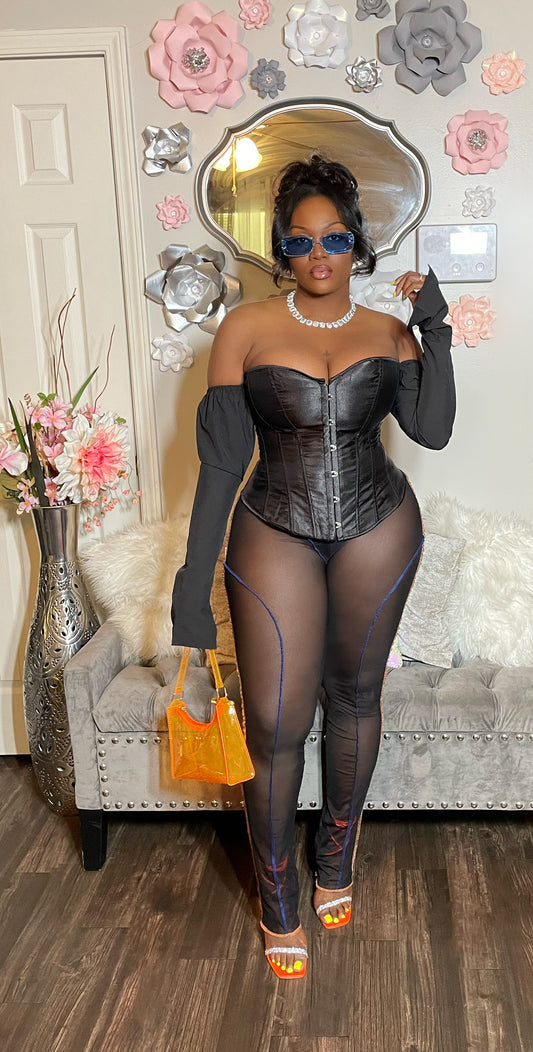 Vixen's Secret Top Black (Restock)