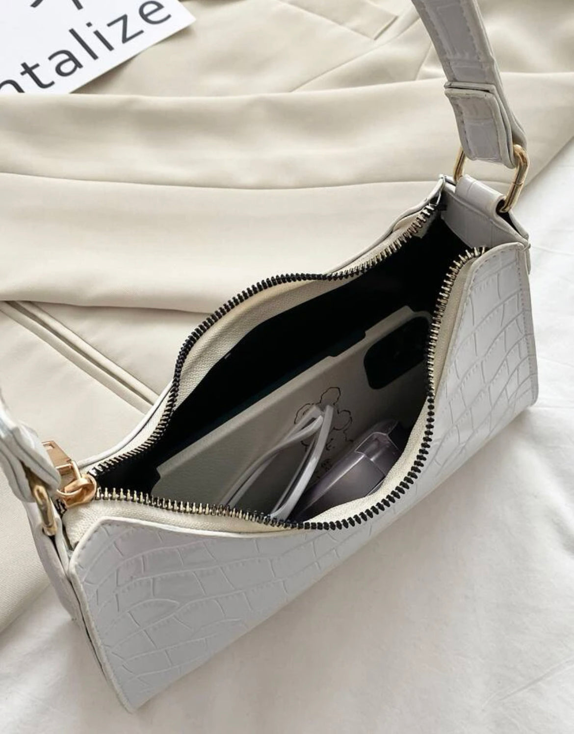 Slay Handbag (White)