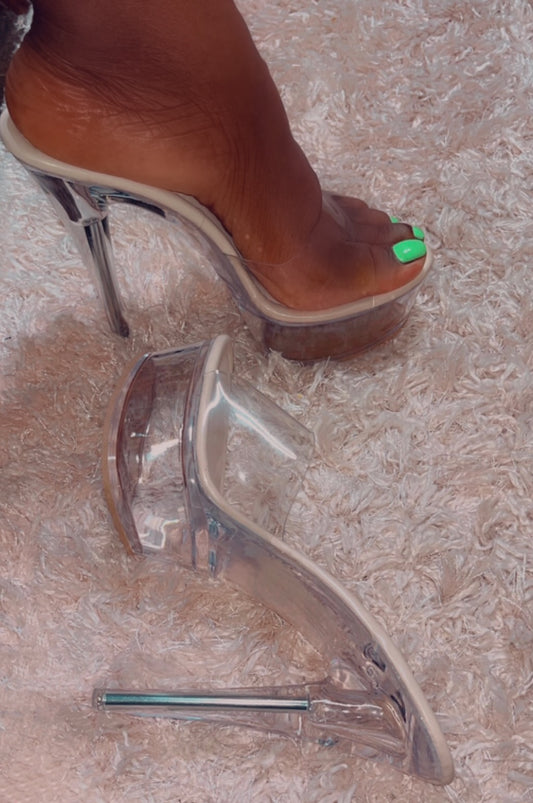 The Players Club Heels